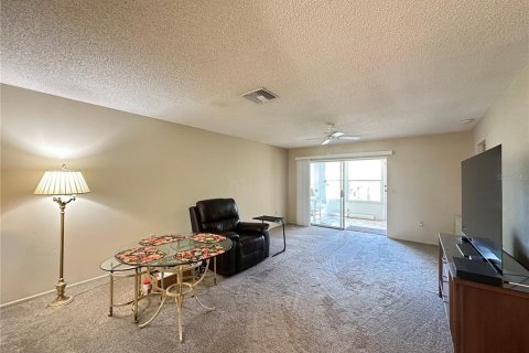 Condo in Hudson, Florida, 2 bedrooms  № 1515260 - photo 11