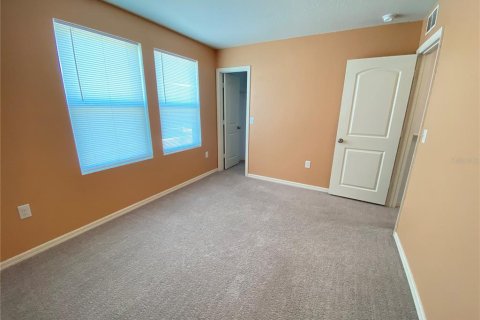 House in Kissimmee, Florida 4 bedrooms, 173.17 sq.m. № 2232373 - photo 18