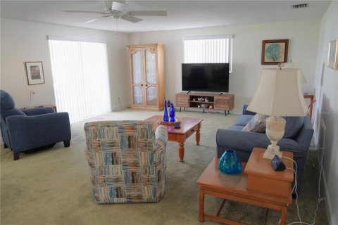 Villa ou maison à vendre à Apollo Beach, Floride: 3 chambres, 145.21 m2 № 2287384 - photo 4