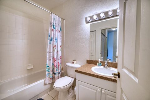 Copropriété à vendre à Sarasota, Floride: 2 chambres, 108.42 m2 № 2208525 - photo 10