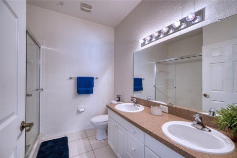 Copropriété à vendre à Sarasota, Floride: 2 chambres, 108.42 m2 № 2208525 - photo 14