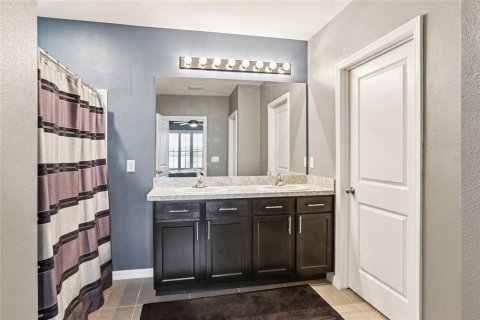 Casa en venta en Riverview, Florida, 5 dormitorios, 268.39 m2 № 1907617 - foto 26