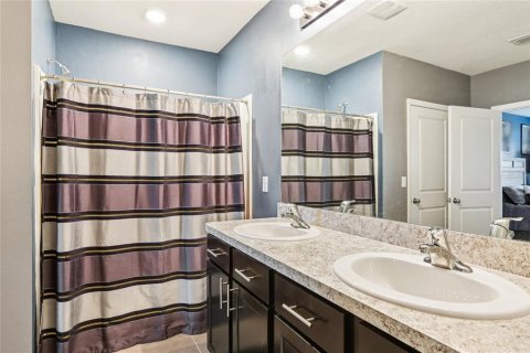 Casa en venta en Riverview, Florida, 5 dormitorios, 268.39 m2 № 1907617 - foto 27