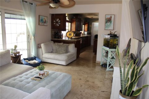 Купить виллу или дом в Пальметто-Бей, Флорида 3 спальни, 172.8м2, № 1958577 - фото 5