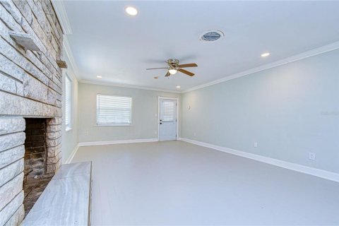 House in Clearwater, Florida 4 bedrooms, 191.75 sq.m. № 2102176 - photo 16