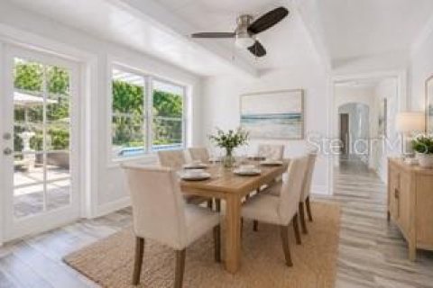 House in Clearwater, Florida 4 bedrooms, 191.75 sq.m. № 2102176 - photo 18