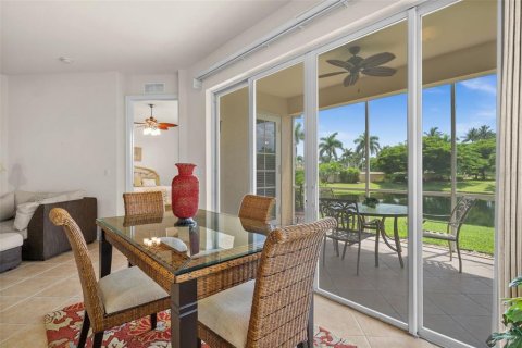 Condo in Cape Coral, Florida, 3 bedrooms  № 2345692 - photo 14