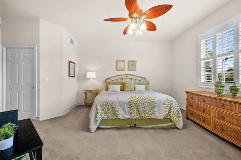 Condo in Cape Coral, Florida, 3 bedrooms  № 2345692 - photo 18