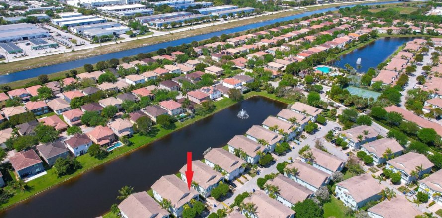 Townhouse in Riviera Beach, Florida 2 bedrooms, 94.95 sq.m. № 1074964