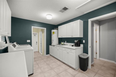 Villa ou maison à vendre à Dunnellon, Floride: 5 chambres, 312.52 m2 № 1545580 - photo 29