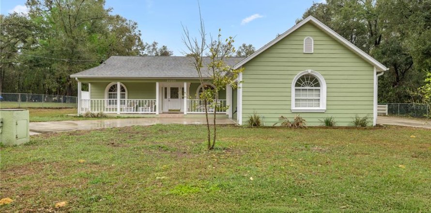 Villa ou maison à Dunnellon, Floride 5 chambres, 312.52 m2 № 1545580