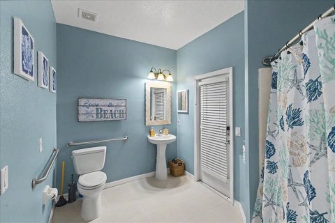 House in Edgewater, Florida 4 bedrooms, 208.57 sq.m. № 2223312 - photo 14