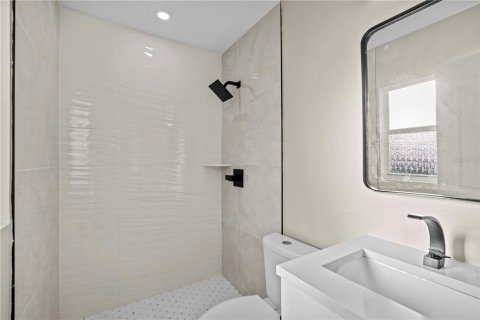 House in Tampa, Florida 3 bedrooms, 122.91 sq.m. № 1805214 - photo 22