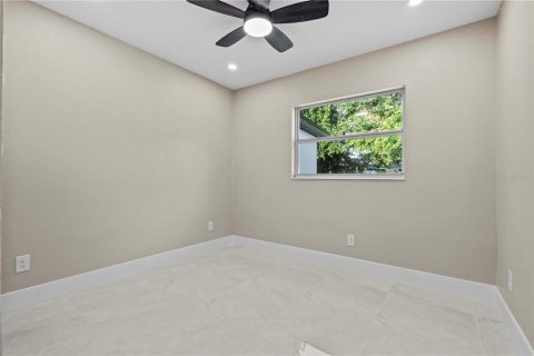 House in Tampa, Florida 3 bedrooms, 122.91 sq.m. № 1805214 - photo 23