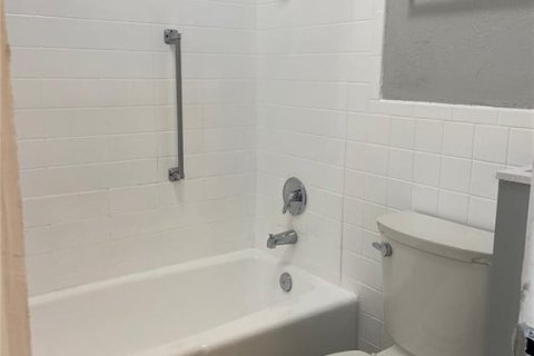 Apartment in Lakeland, Florida 3 rooms, 46.45 sq.m. № 2379303 - photo 7