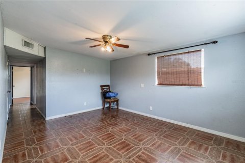 Villa ou maison à vendre à Auburndale, Floride: 4 chambres, 109.62 m2 № 2399325 - photo 2