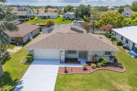 Casa en venta en Palm Coast, Florida, 3 dormitorios, 137.59 m2 № 1900885 - foto 2