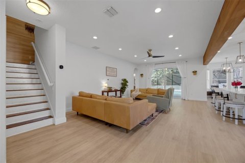 Купить виллу или дом в Орландо, Флорида 11 комнат, 320.33м2, № 1885997 - фото 16