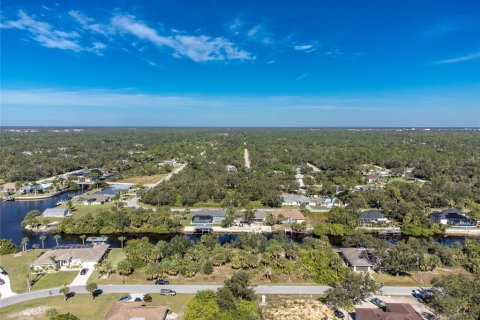 Terreno en venta en Port Charlotte, Florida № 885564 - foto 5