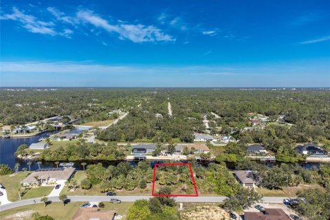 Terreno en venta en Port Charlotte, Florida № 885564 - foto 4