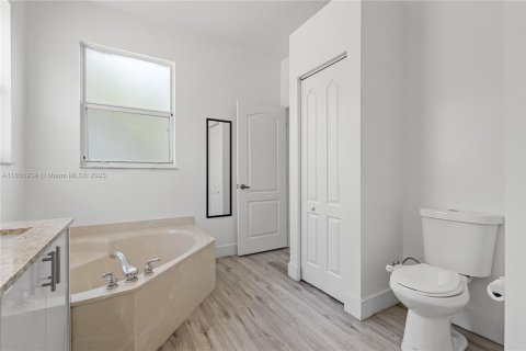 Casa en venta en Homestead, Florida, 3 dormitorios, 187.11 m2 № 1855230 - foto 27