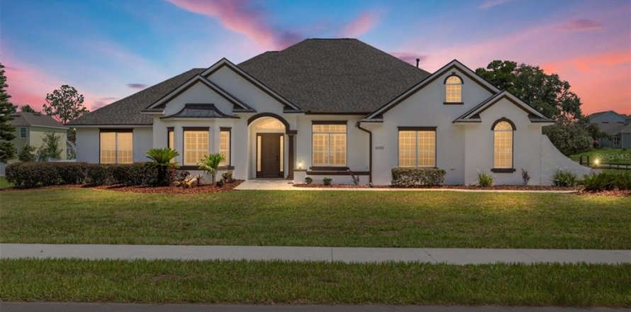 Casa en Wildwood, Florida 3 dormitorios, 316.52 m2 № 1790046