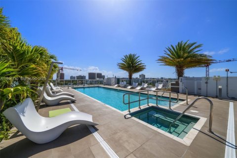 Condo in Bay Harbor Islands, Florida, 2 bedrooms  № 2060091