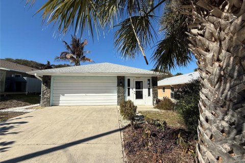 Casa en New Smyrna Beach, Florida 3 dormitorios, 156.73 m2 № 2141483