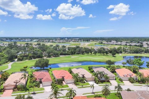Villa ou maison à vendre à North Port, Floride: 3 chambres, 169.36 m2 № 2354530 - photo 3