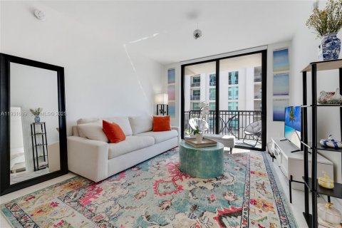 Copropriété à vendre à Coral Gables, Floride: 2 chambres, 83.15 m2 № 1990761 - photo 2