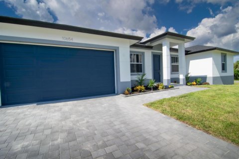 Casa en alquiler en Port Charlotte, Florida, 4 dormitorios, 240.34 m2 № 2168665 - foto 5