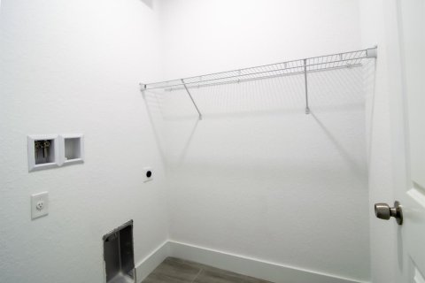 Casa en alquiler en Port Charlotte, Florida, 4 dormitorios, 240.34 m2 № 2168665 - foto 27