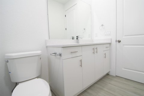 Casa en alquiler en Port Charlotte, Florida, 4 dormitorios, 240.34 m2 № 2168665 - foto 15