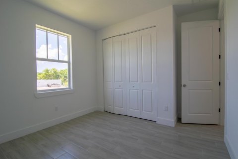 Casa en alquiler en Port Charlotte, Florida, 4 dormitorios, 240.34 m2 № 2168665 - foto 26