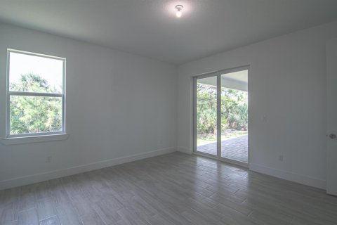 Casa en alquiler en Port Charlotte, Florida, 4 dormitorios, 240.34 m2 № 2168665 - foto 17
