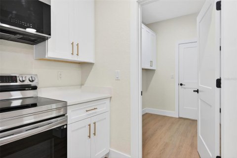 House in North Port, Florida 3 bedrooms, 144.93 sq.m. № 1835528 - photo 19