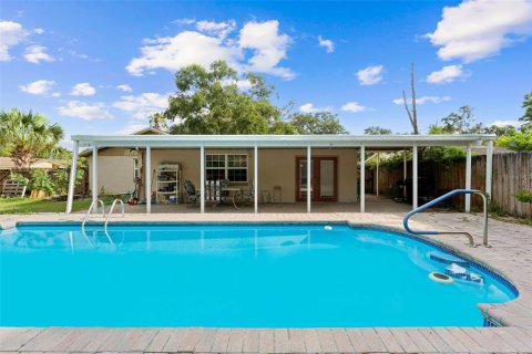 Casa en venta en Tampa, Florida, 4 dormitorios, 156.08 m2 № 1904674 - foto 19