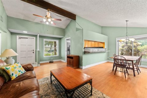 Casa en venta en Tampa, Florida, 4 dormitorios, 156.08 m2 № 1904674 - foto 6