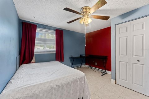 Casa en venta en Tampa, Florida, 4 dormitorios, 156.08 m2 № 1904674 - foto 15