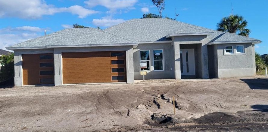 House in Rotonda, Florida 3 bedrooms, 176.61 sq.m. № 1718193