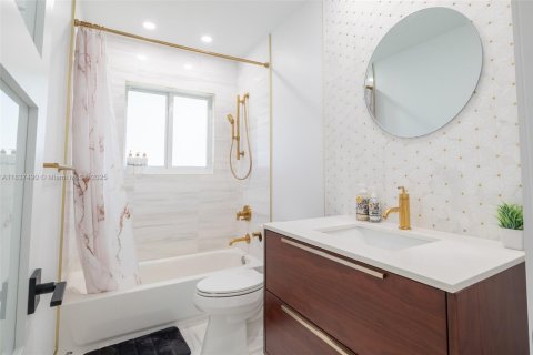 Villa ou maison à vendre à Pompano Beach, Floride: 3 chambres, 133.22 m2 № 1822157 - photo 15