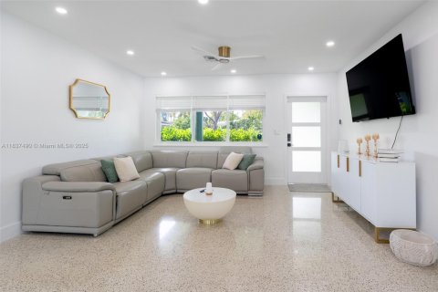Villa ou maison à vendre à Pompano Beach, Floride: 3 chambres, 133.22 m2 № 1822157 - photo 5