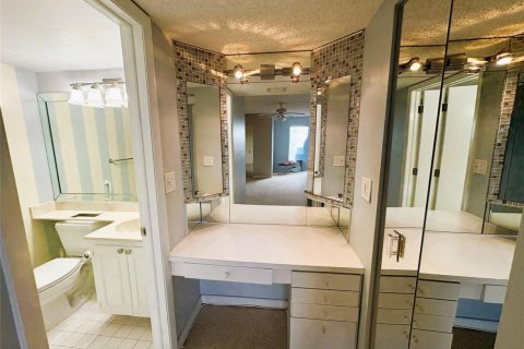 Condo in Lauderhill, Florida, 3 bedrooms  № 2170048 - photo 13