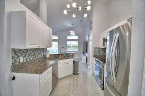 Villa ou maison à vendre à Davenport, Floride: 4 chambres, 142.23 m2 № 2135058 - photo 11