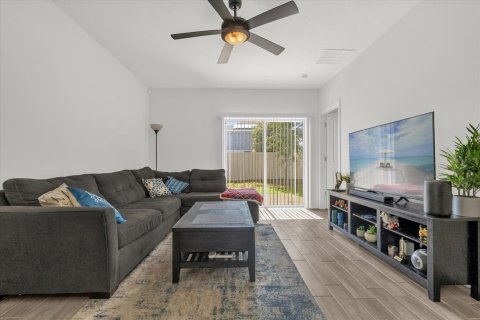 Casa en venta en Davenport, Florida, 3 dormitorios, 133.04 m2 № 1782803 - foto 3