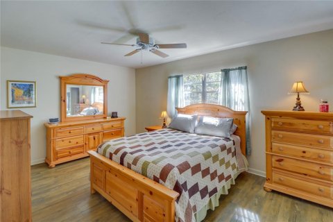 House in Dunnellon, Florida 2 bedrooms, 132.39 sq.m. № 2200242 - photo 4