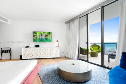 Condo in Miami Beach, Florida  № 2022959 - photo 7