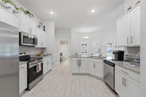 Villa ou maison à vendre à North Port, Floride: 4 chambres, 210.42 m2 № 2197971 - photo 13