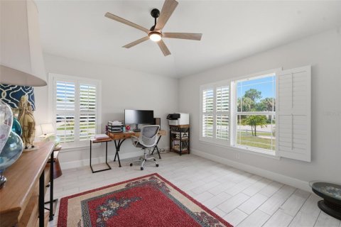 Villa ou maison à vendre à North Port, Floride: 4 chambres, 210.42 m2 № 2197971 - photo 9