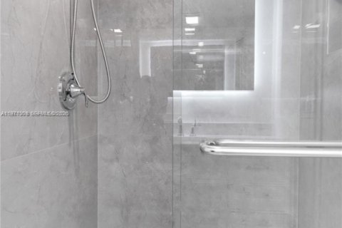 Condominio en venta en Pompano Beach, Florida, 2 dormitorios, 95.22 m2 № 2032883 - foto 16